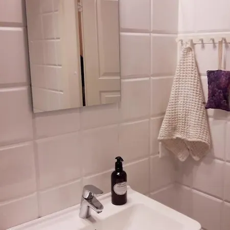 Charming Studio In The Heart Of Kalamaja Апартаменты Таллин